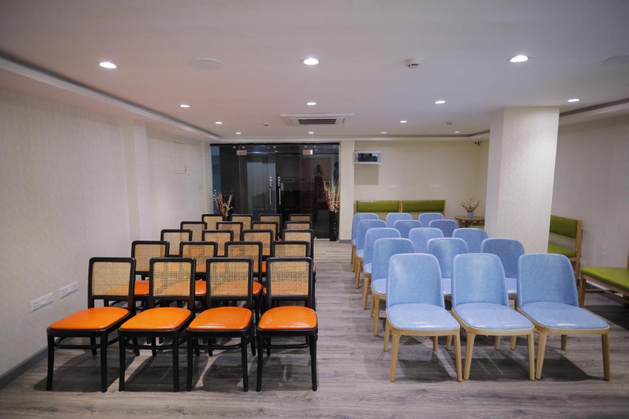 The Avenue Hotel Ballygunge โกลกาตา ภายนอก รูปภาพ