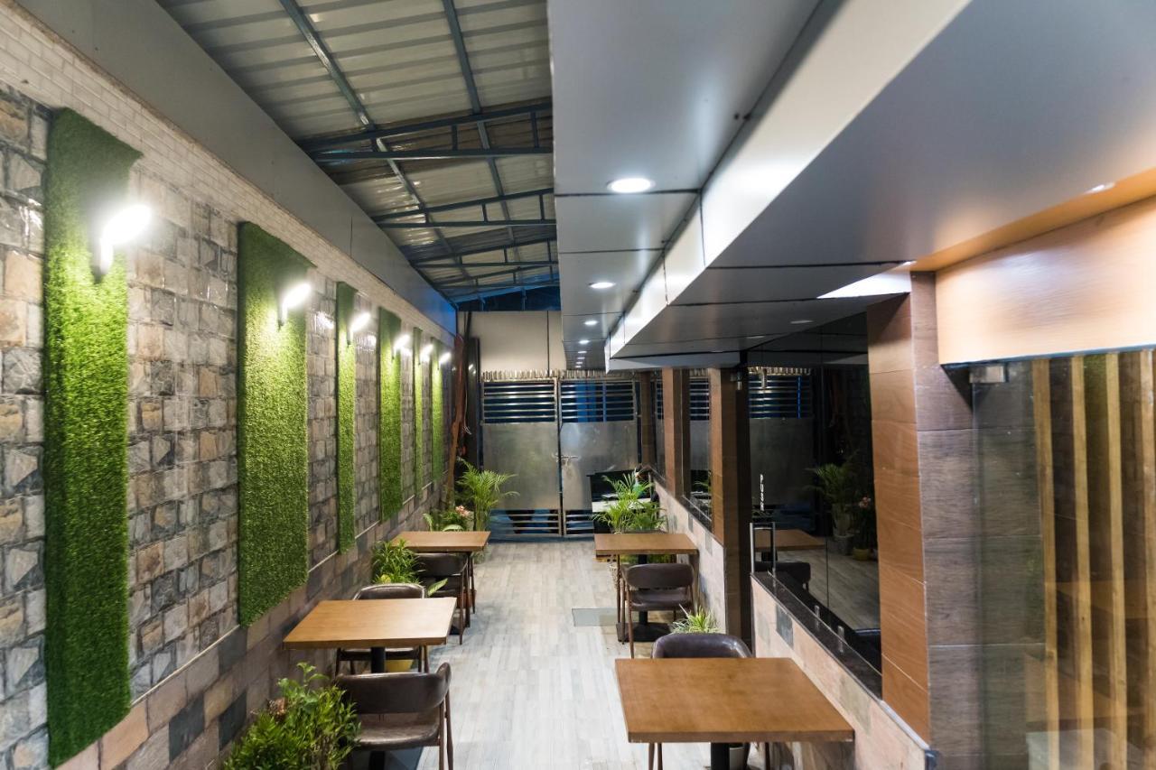 The Avenue Hotel Ballygunge โกลกาตา ภายนอก รูปภาพ