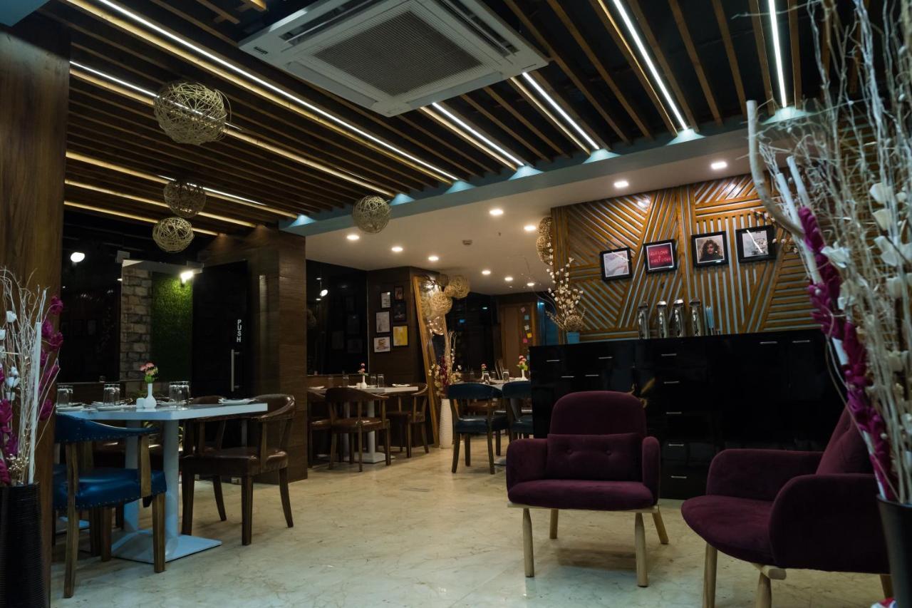 The Avenue Hotel Ballygunge โกลกาตา ภายนอก รูปภาพ