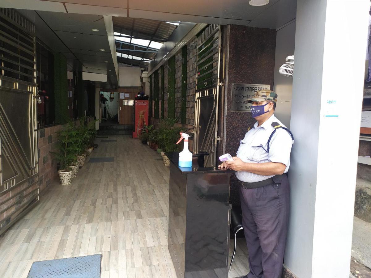 The Avenue Hotel Ballygunge โกลกาตา ภายนอก รูปภาพ